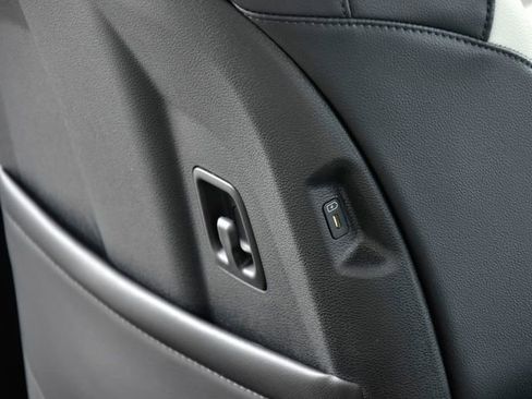 Certified 2025 Kia Sportage EX FWD image 13