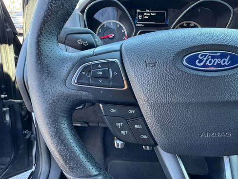 Used 2017 Ford Focus ST image 12