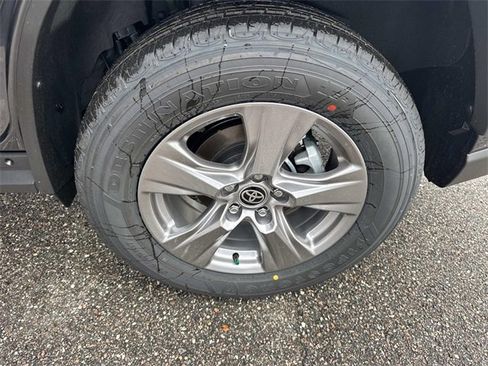 New 2025 Toyota RAV4 XLE image 11