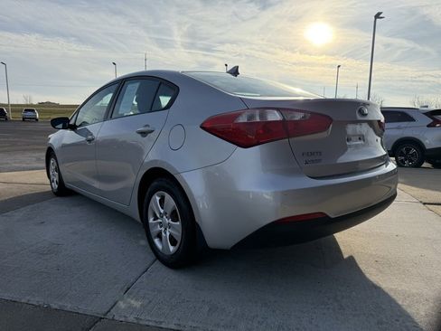 Used 2015 Kia Forte LX image 11