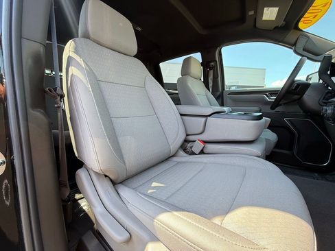 Used 2026 Chevrolet Silverado 1500 RST AWD/4WD image 13