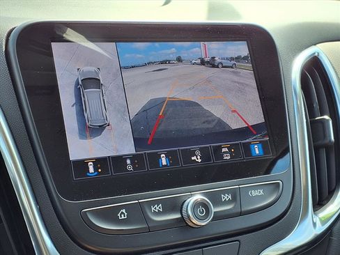 Used 2022 Chevrolet Equinox LT AWD/4WD image 5