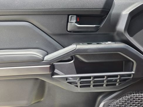 Used 2025 Toyota 4Runner SR5 RWD image 22