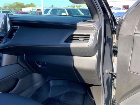 Used 2023 GMC Yukon XL AT4 w/ Max Trailering Package AWD/4WD image 30