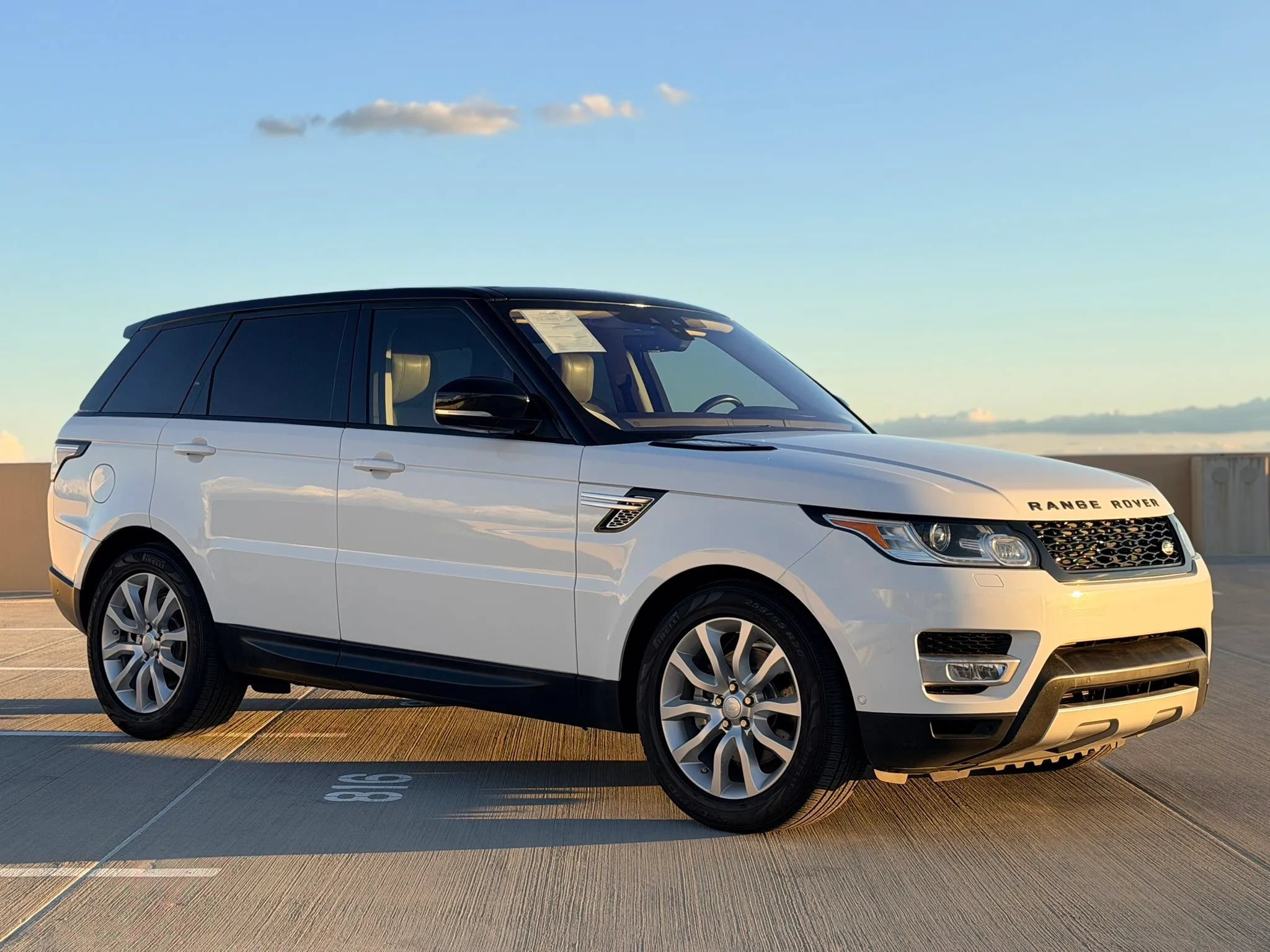 Used 2017 Land Rover Range Rover Sport HSE AWD/4WD image 5