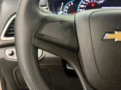 Used 2018 Chevrolet Trax LS image 27