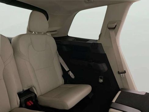 Used 2024 Volvo XC90 B6 Core AWD/4WD image 55