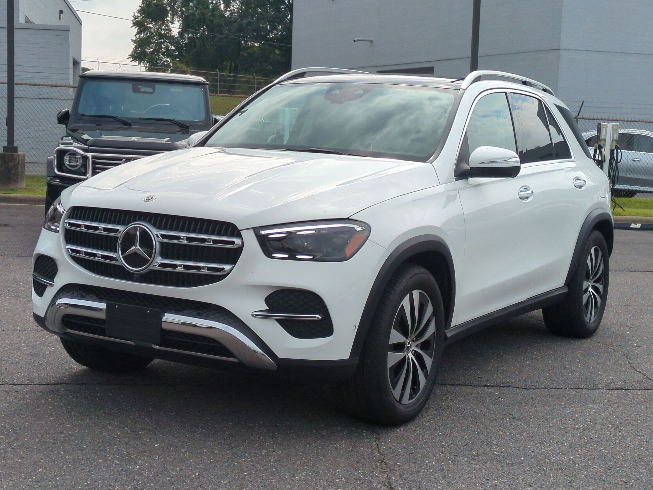 Used 2026 Mercedes-Benz GLE 450e 4MATIC image 7