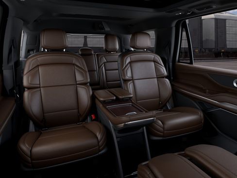 New 2027 Lincoln Navigator Reserve AWD/4WD image 35