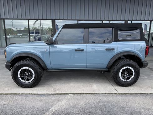 Used 2023 Ford Bronco Black Diamond w/ Sasquatch Package AWD/4WD image 9
