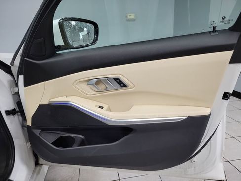 Used 2021 BMW 330i xDrive 330i xDrive image 18