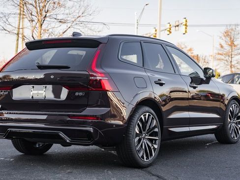 New 2026 Volvo XC60 B5 Ultra w/ Protection Package Premier image 4
