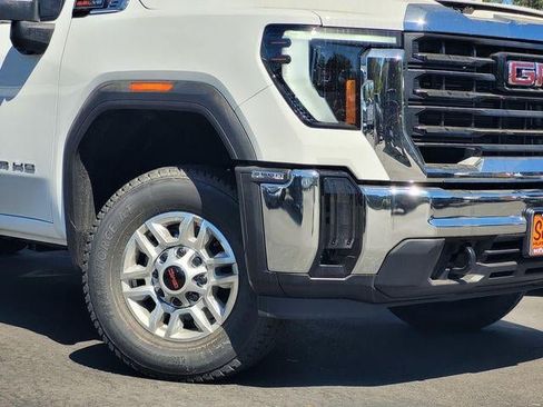 New 2026 GMC Sierra 2500 Pro w/ Convenience Package RWD image 9