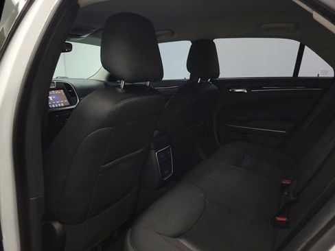 Used 2023 Chrysler 300 Touring w/ Sport Appearance Package RWD image 10
