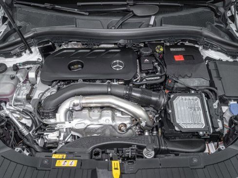 Certified 2026 Mercedes-Benz GLA 250 4MATIC image 21