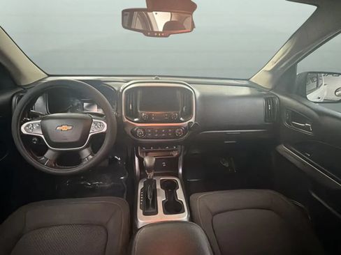 Used 2022 Chevrolet Colorado LT w/ Fleet Safety Package RWD image 9
