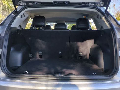 Used 2022 Jeep Compass Latitude image 34