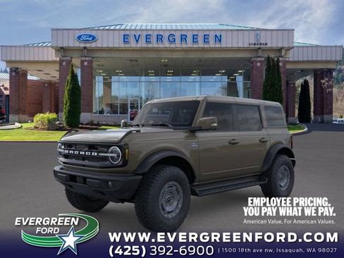 New 2025 Ford Bronco Outer Banks w/ Sasquatch Package AWD/4WD image 1