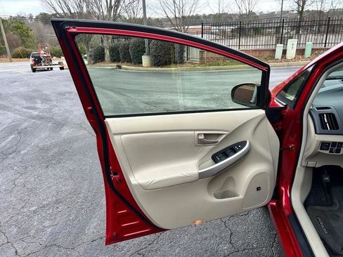 Used 2013 Toyota Prius Four w/ Deluxe Solar Roof Pkg FWD image 21
