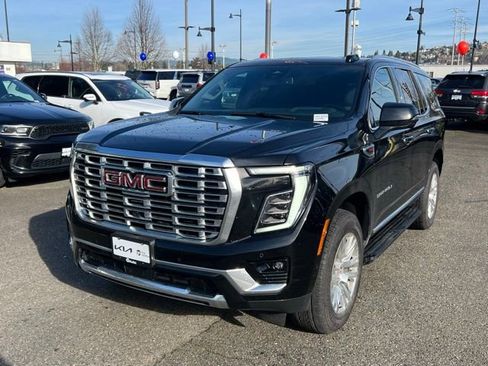 Used 2025 GMC Yukon Denali image 4