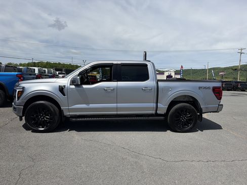 Used 2025 Ford F150 Lariat w/ Equipment Group 502A High AWD/4WD image 8