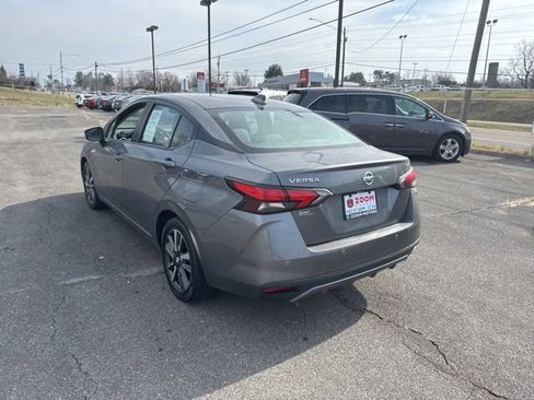Used 2021 Nissan Versa SV image 6