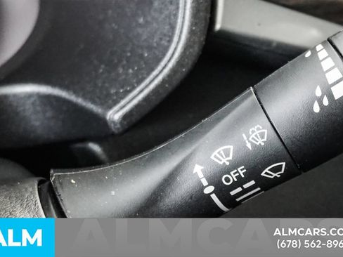 Used 2025 Nissan Altima 2.5 SV FWD image 31