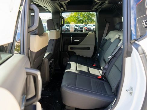 New 2026 GMC Hummer EV SUV image 13