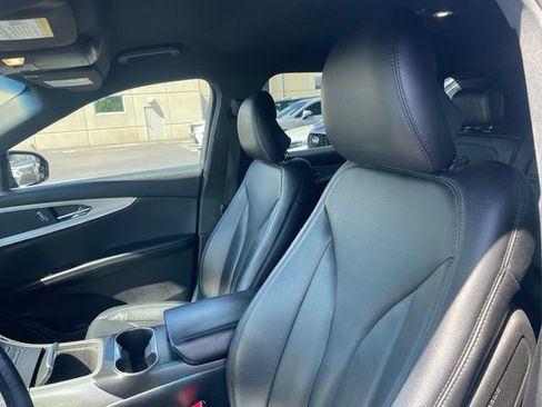 Used 2018 Lincoln MKX Premiere FWD image 5