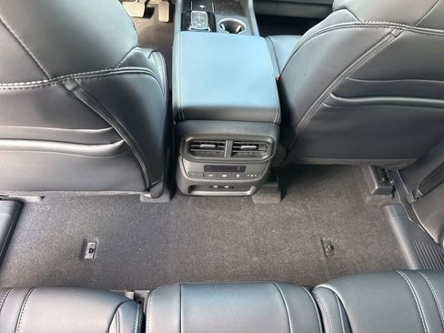 New 2026 Honda Pilot Touring image 15