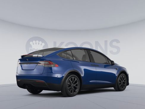 Used 2023 Tesla Model X image 4