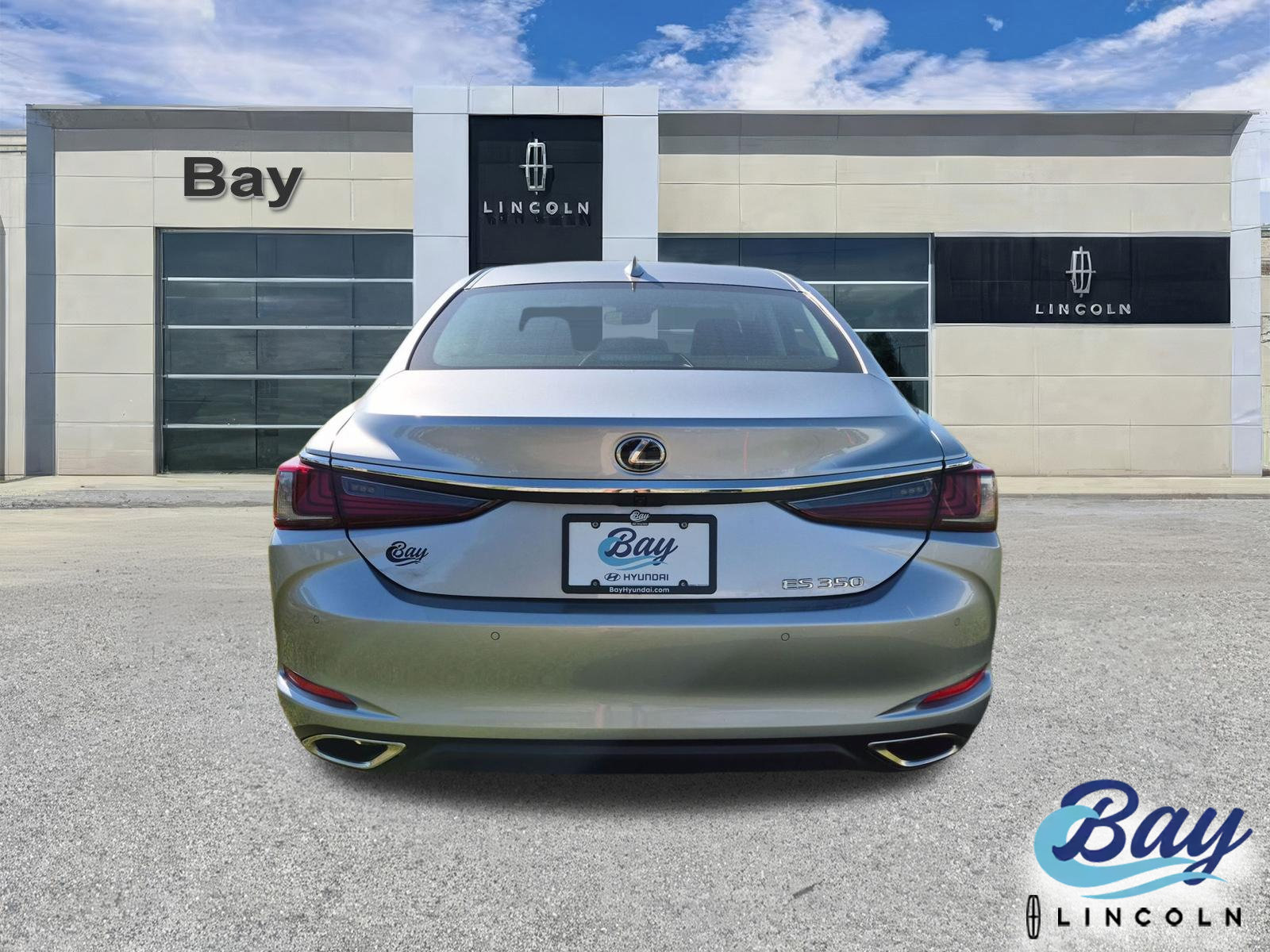 Used 2025 Lexus ES 350 w/ Premium Package FWD image 7