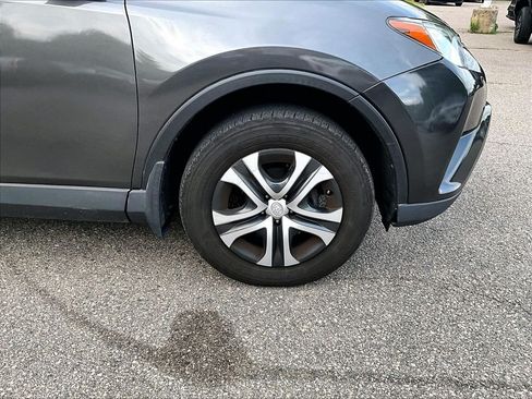 Used 2018 Toyota RAV4 LE w/ All Weather Liner Package AWD/4WD image 7
