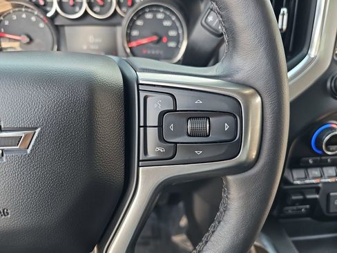 Used 2020 Chevrolet Silverado 1500 LT Trail Boss AWD/4WD image 17