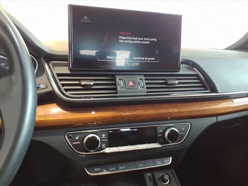 Used 2021 Audi Q5 2.0T Premium w/ Convenience Package AWD/4WD image 13