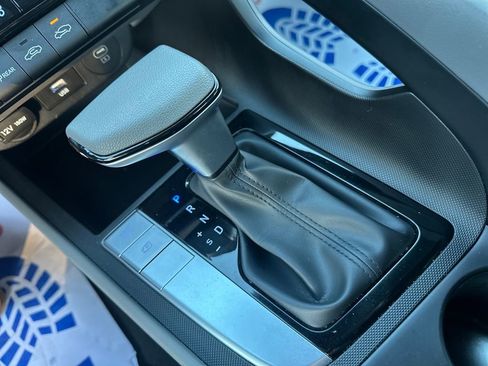 Used 2024 Hyundai Elantra SEL image 27