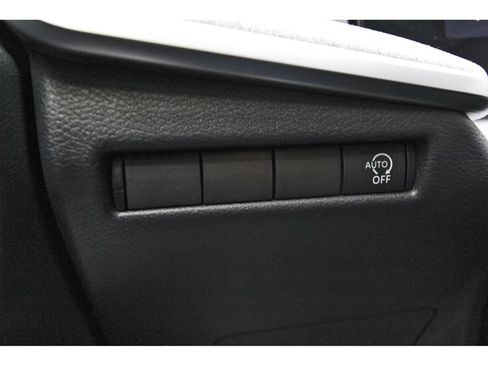 Used 2026 Nissan Kicks SV FWD image 21