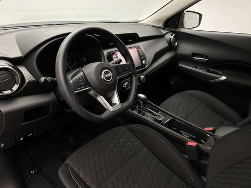 Used 2023 Nissan Kicks SV w/ Interior Electronics Package FWD image 10