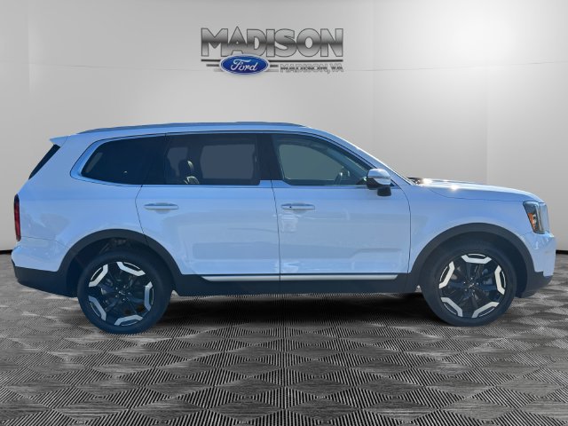 Used 2024 Kia Telluride S w/ S Sunroof Package AWD/4WD image 6