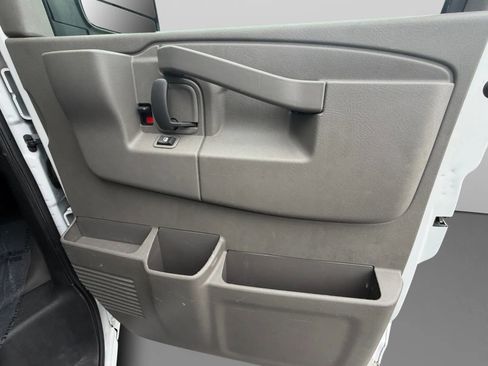 Used 2022 GMC Savana 2500 w/ Driver Convenience Package RWD image 35