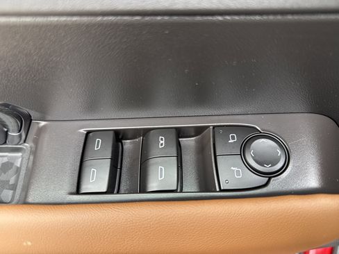 Used 2026 GMC Canyon AT4 image 14