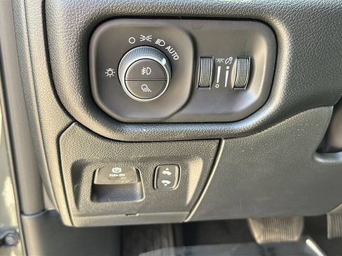 Used 2026 RAM 1500 Laramie AWD/4WD image 16