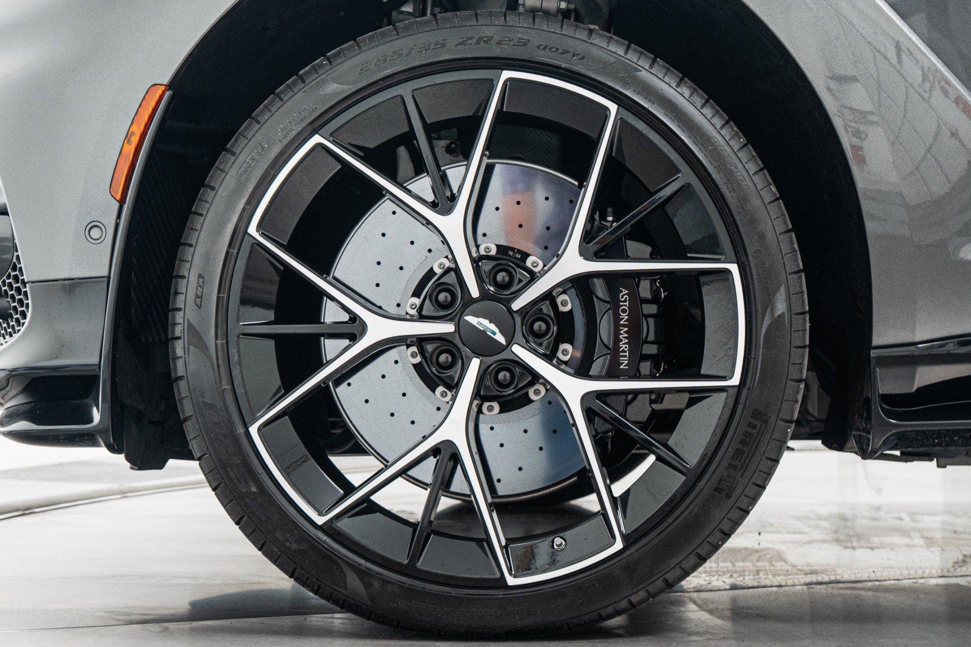 Used 2025 Aston Martin DBX 707 AWD/4WD image 10