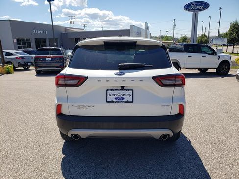 Used 2023 Ford Escape Platinum AWD/4WD image 6