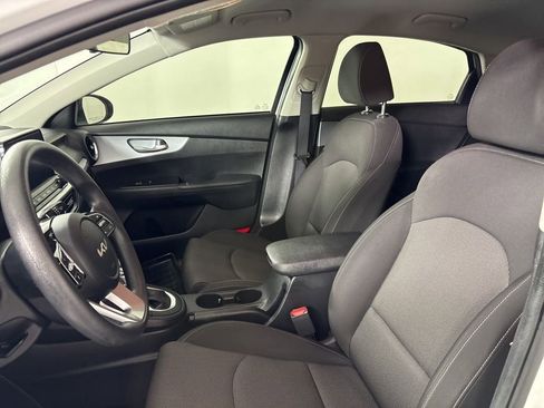 Used 2023 Kia Forte LXS image 21