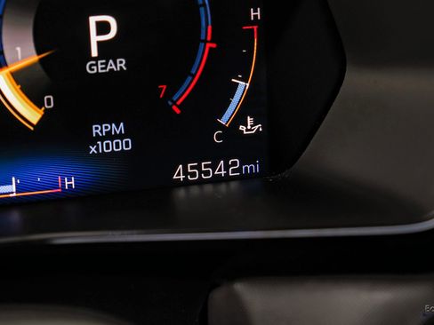 Used 2024 Chevrolet Colorado Z71 w/ Z71 Convenience Package 2 image 73