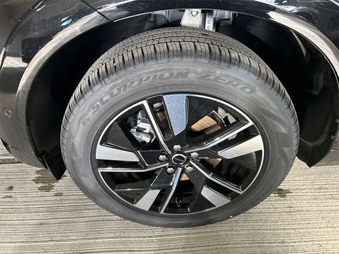New 2026 Volvo XC60 B5 Plus w/ Protection Package Premier image 8