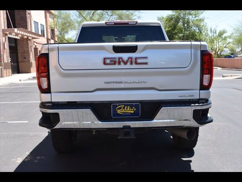 Used 2021 GMC Sierra 2500 SLE w/ SLE Convenience Package AWD/4WD image 9