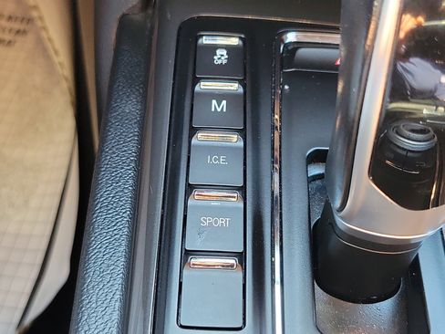 Used 2018 Maserati Ghibli image 22