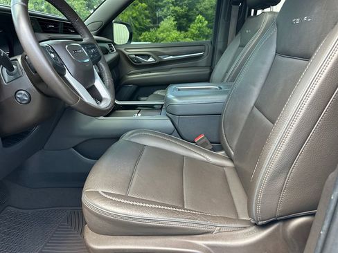 Used 2022 GMC Yukon Denali w/ Max Trailering Package AWD/4WD image 10